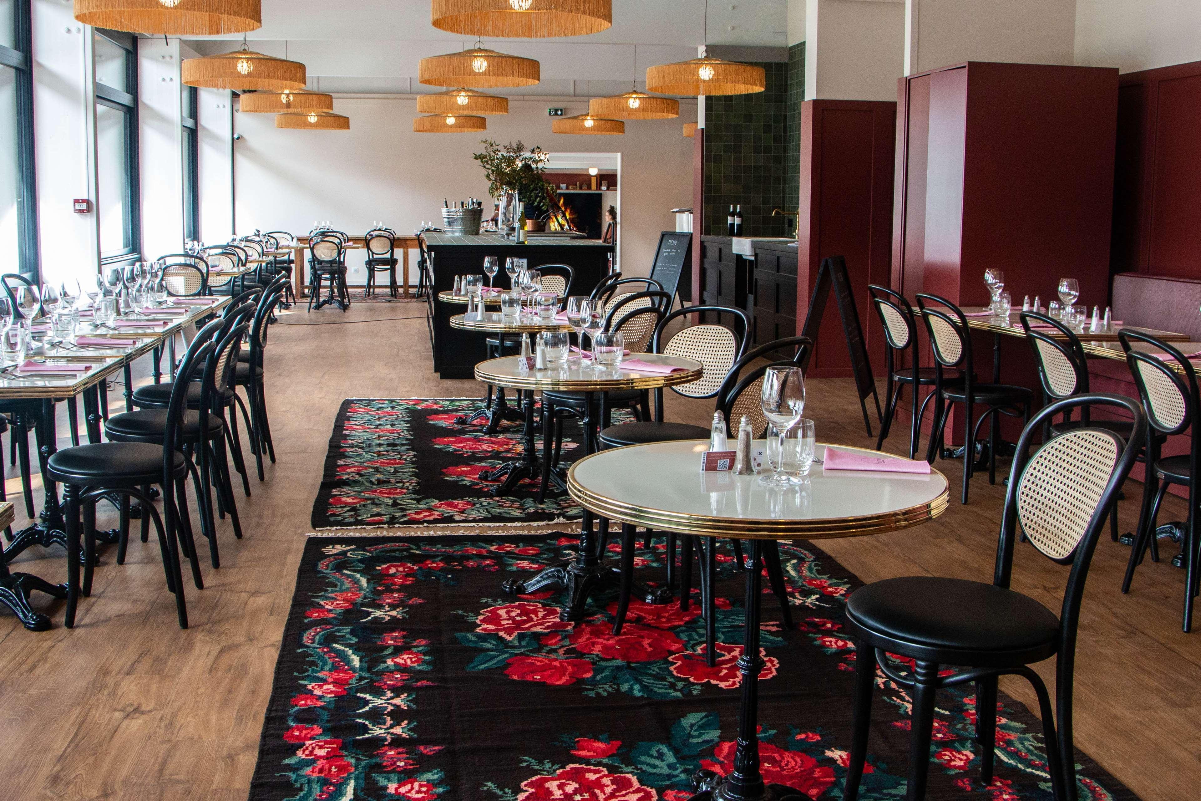 Best Western Porte Du Forez Андрезьё-Бутеон Экстерьер фото