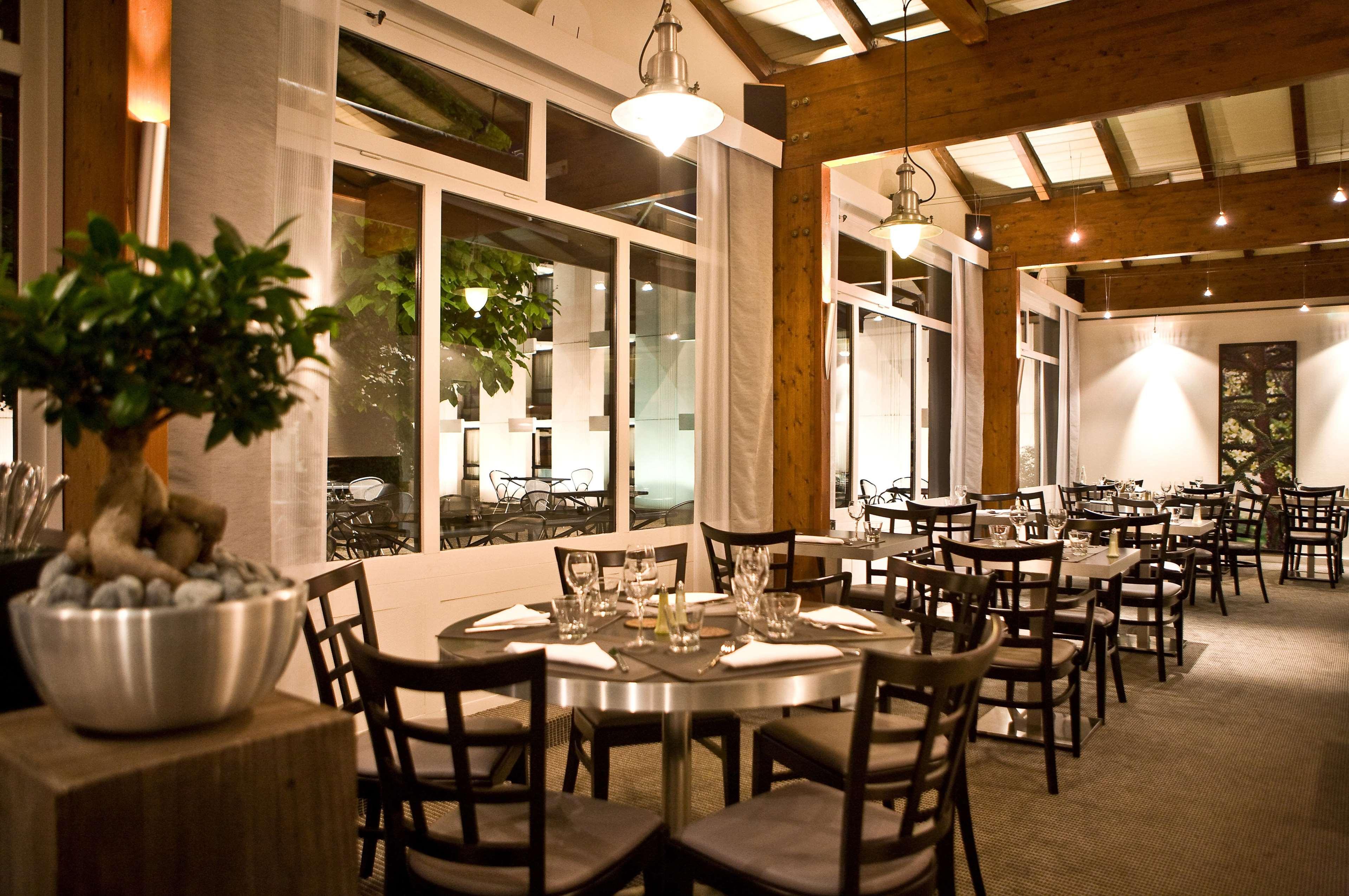 Best Western Porte Du Forez Андрезьё-Бутеон Экстерьер фото
