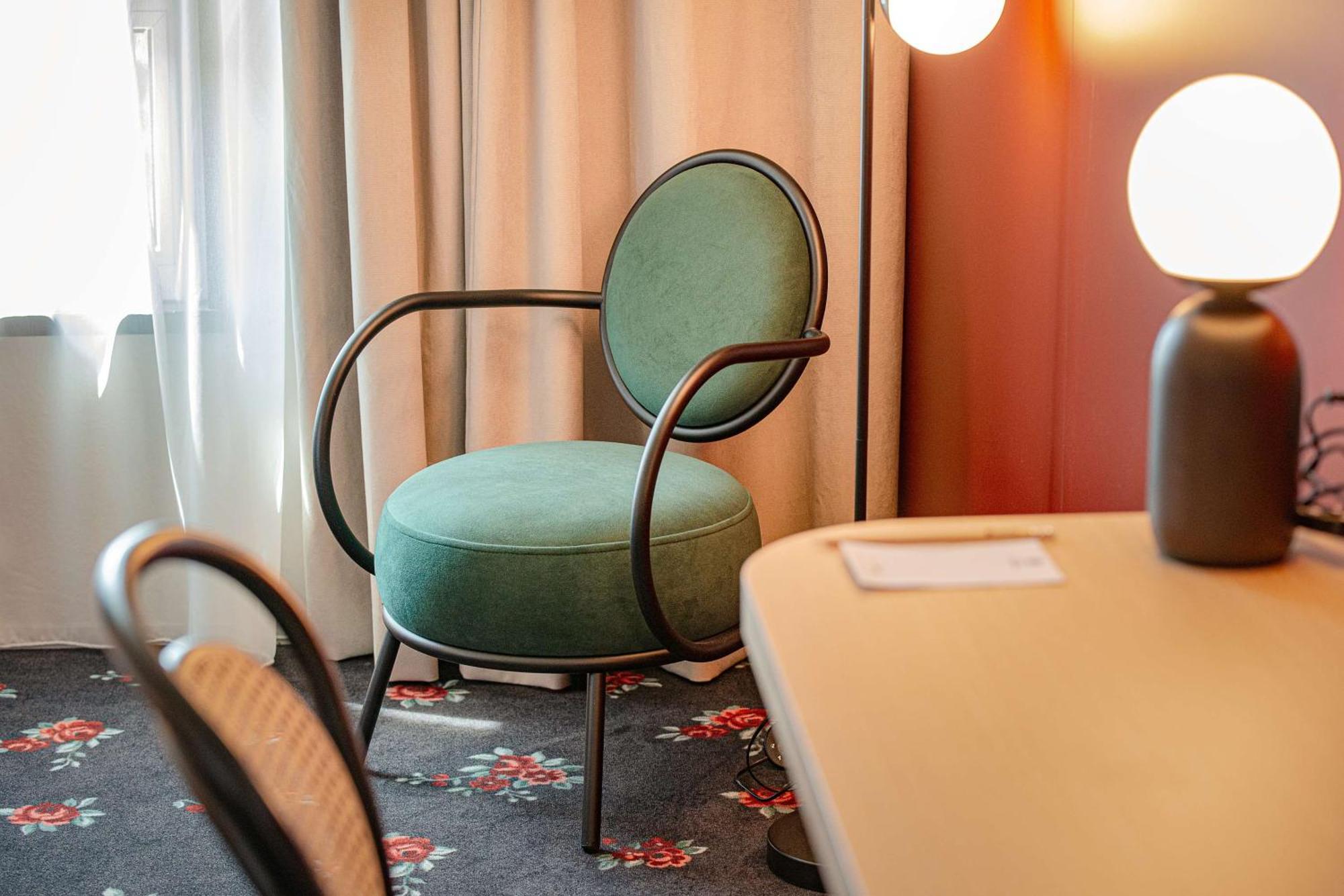 Best Western Porte Du Forez Андрезьё-Бутеон Экстерьер фото